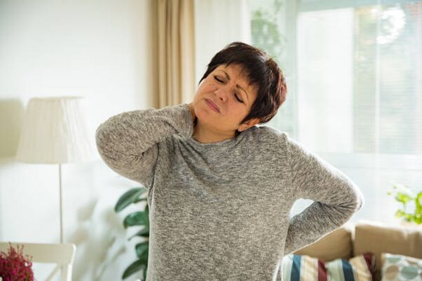 o femeie are osteocondroză a coloanei cervicale